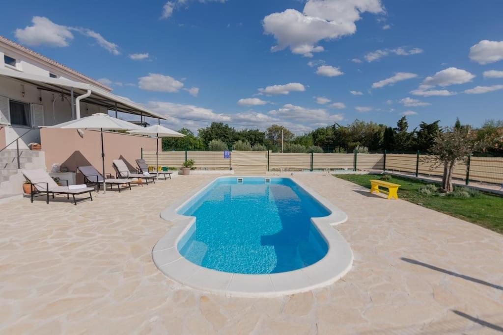 Villa Kuca Za Odmor M&J Benkovac Exterior foto